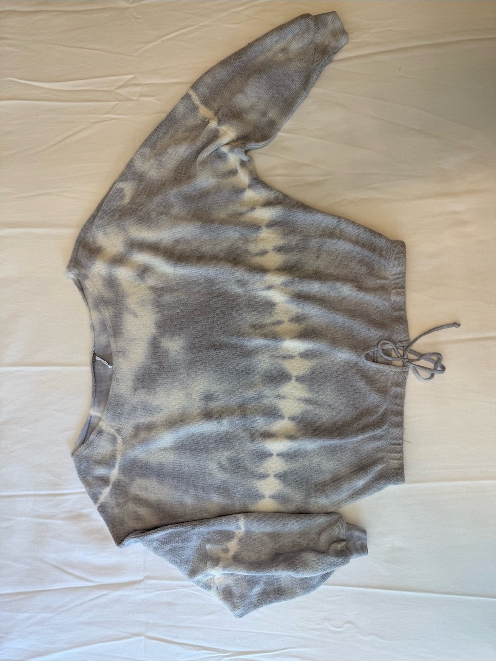 Women’s light blue and white wide neck Tie-Dye Drawstring Hem Sweatshirt